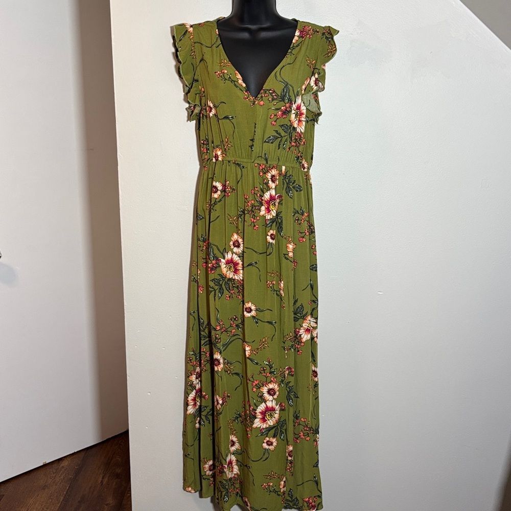 Floral Green Maxi Dress size large